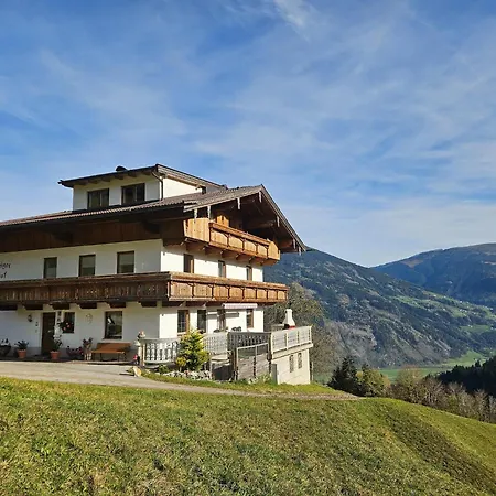 In Zillertal Near Slopes Апартаменты Фюген