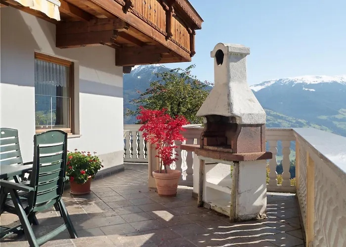 Lejlighed In Zillertal Near Slopes Fügen