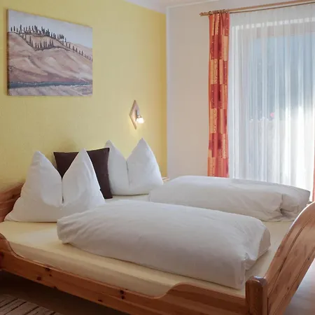 Apartamento In Zillertal Near Slopes Fügen